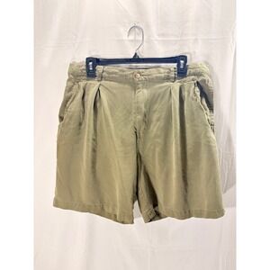 Baracuta Mens size 36 Silk Shorts Olive Green/Tan Button pockets pants